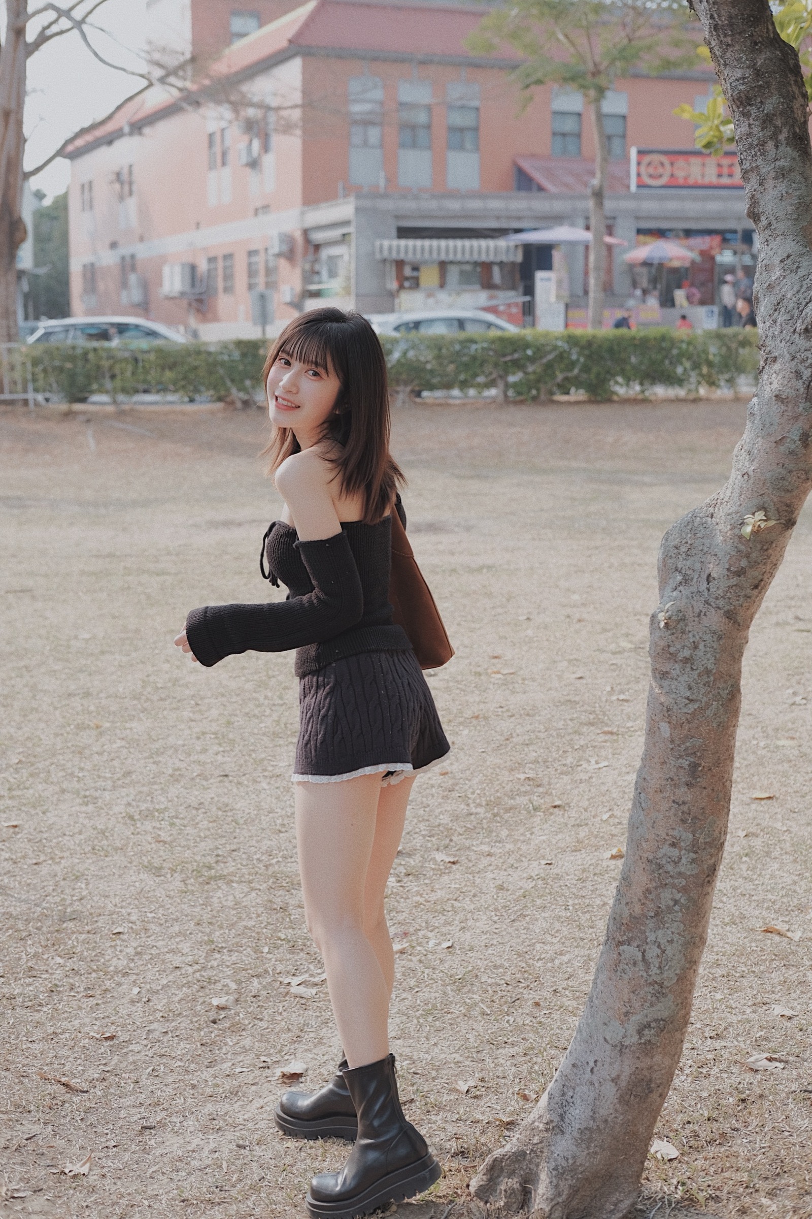 7981C04D-9E78-4C87-BE6C-37425899C329