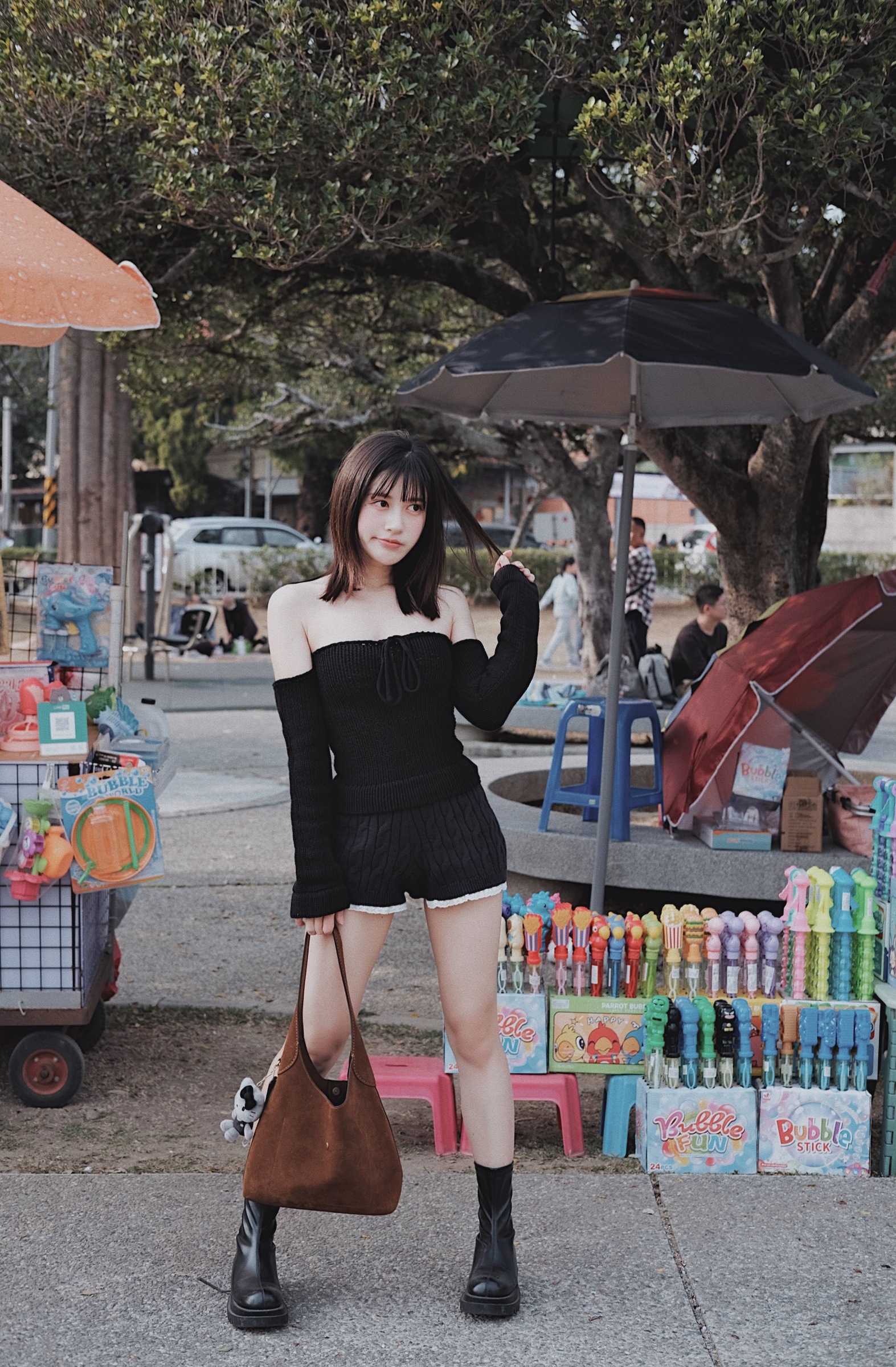 5D4593BC-1120-45D5-A0E7-9526EDC09378