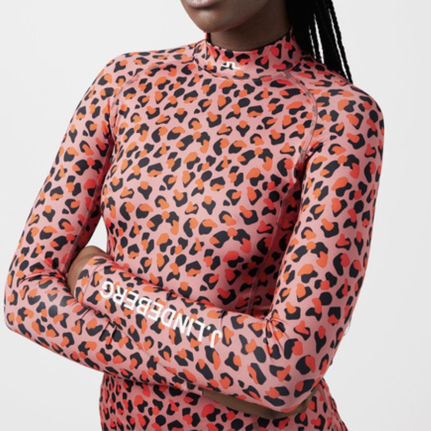 D58F1B52-EC66-4849-9A90-32A5CEE076C1