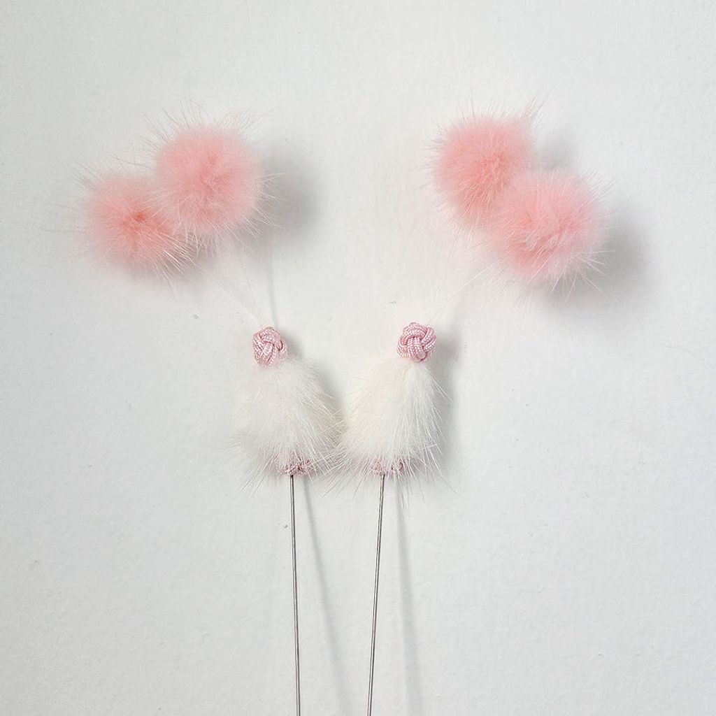 41587015385627451_1283125166