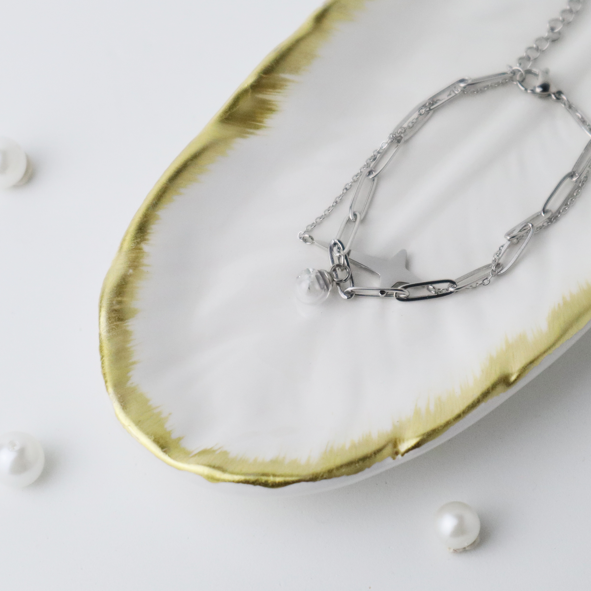 十字星手鍊_羽盤單品情境_2000x2000