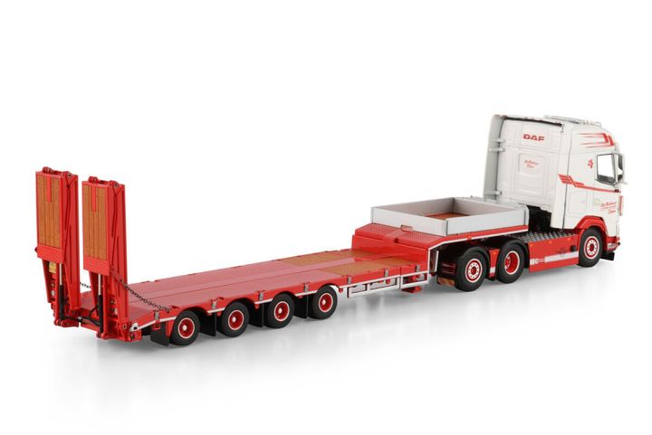 kim-christensen-daf-xg-6x2-tag-axle-sem (1)