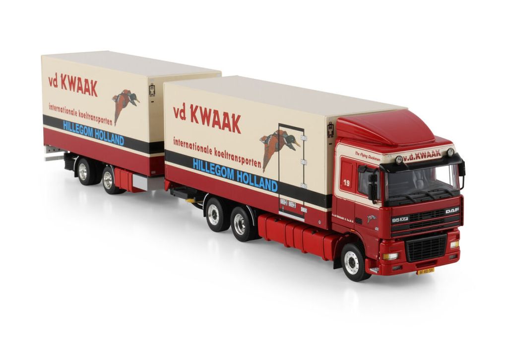 van-der-kwaak-daf-95xf-space-cab-6x2-ta (3)