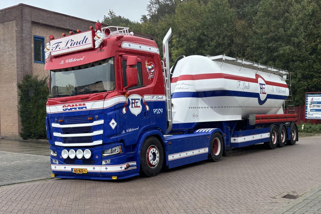 f-lindt-scania-s-normal-cs20n-4x2-bulk