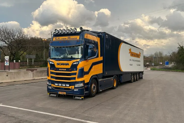 gebr-van-iterson-scania-s-highline-cs2 (1)