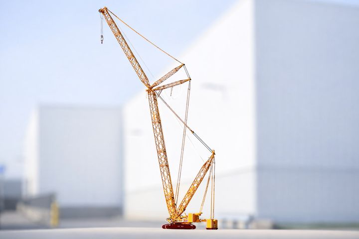 wiesbauer-demag-cc-2800-1-crawler-crane