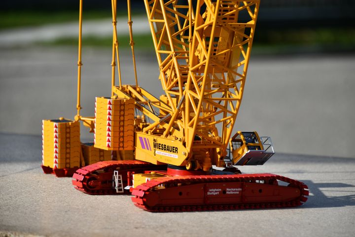 wiesbauer-demag-cc-2800-1-crawler-crane (1)