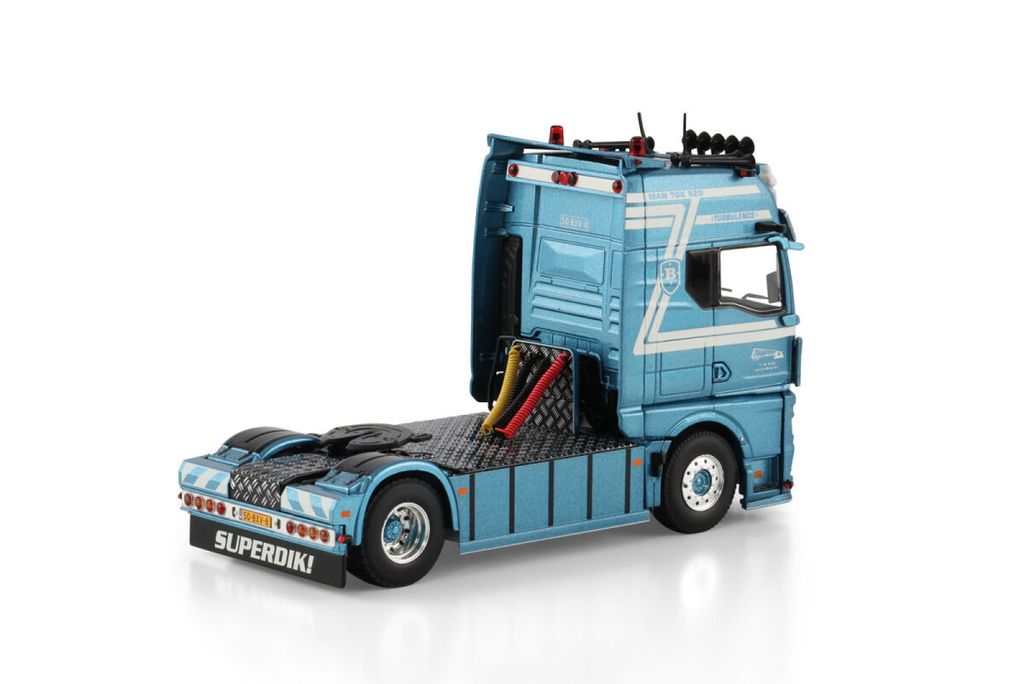 a-de-bruijn-man-tgx-gx-4x2 (1)