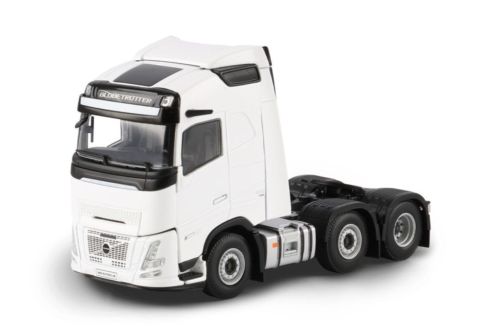 white-line-volvo-fh-aero-globetrotter-6