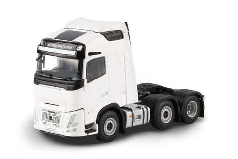 white-line-volvo-fh-aero-globetrotter-6