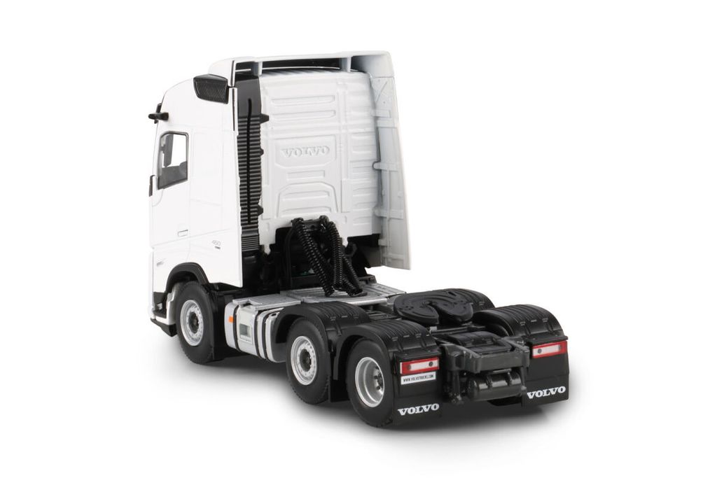 white-line-volvo-fh-aero-globetrotter-6 (2)