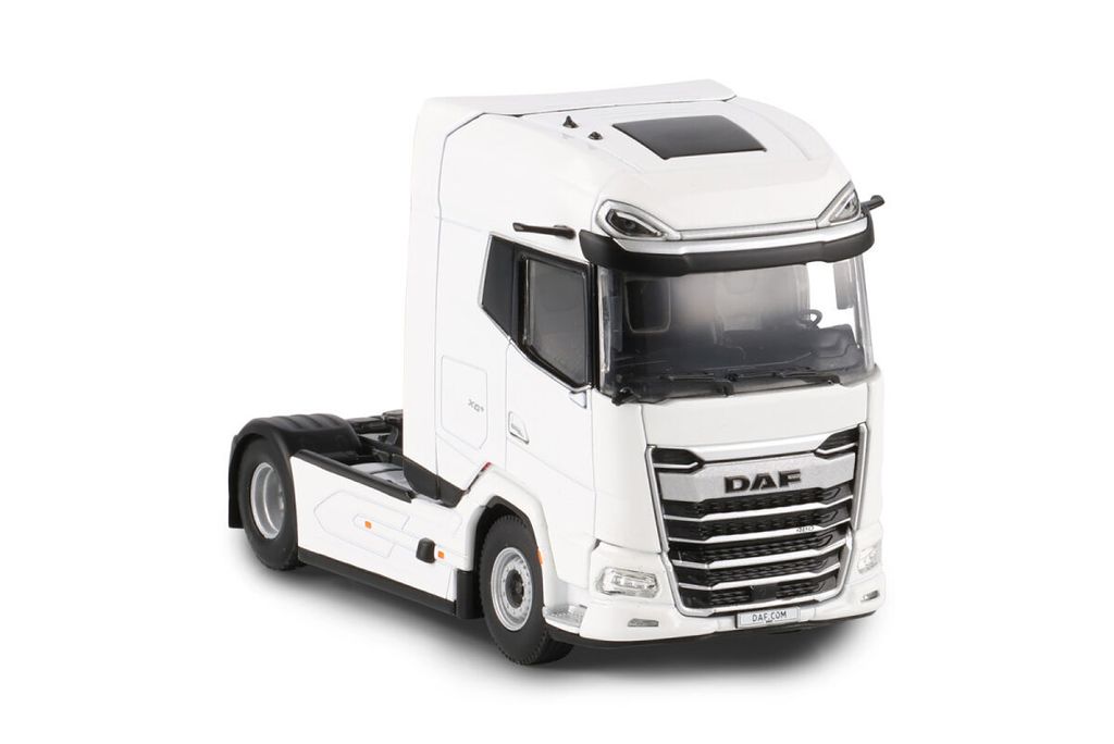 white-line-daf-xg-my25-4x2-1 (3)