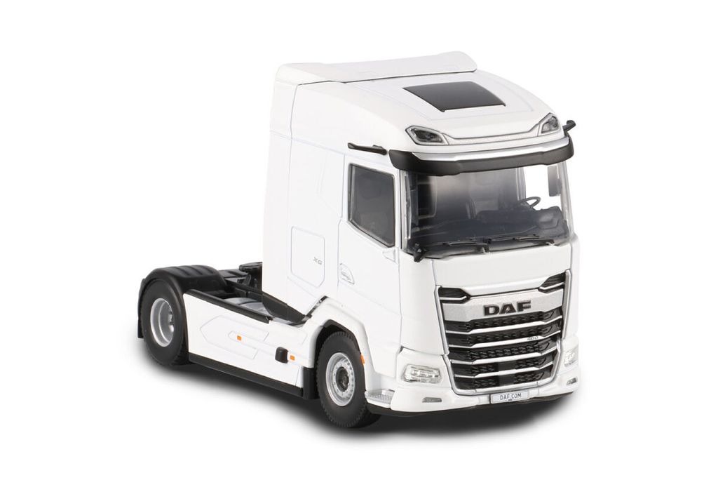 white-line-daf-xg-my25-4x2 (3)