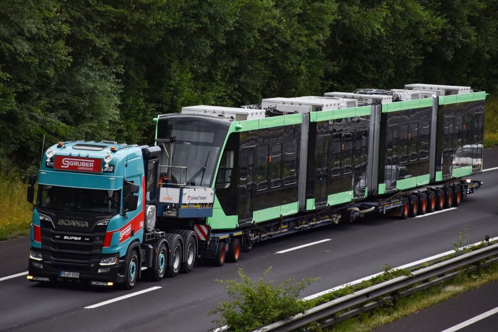 gruber-scania-r-highline-cr20h-8x4-mano (1)