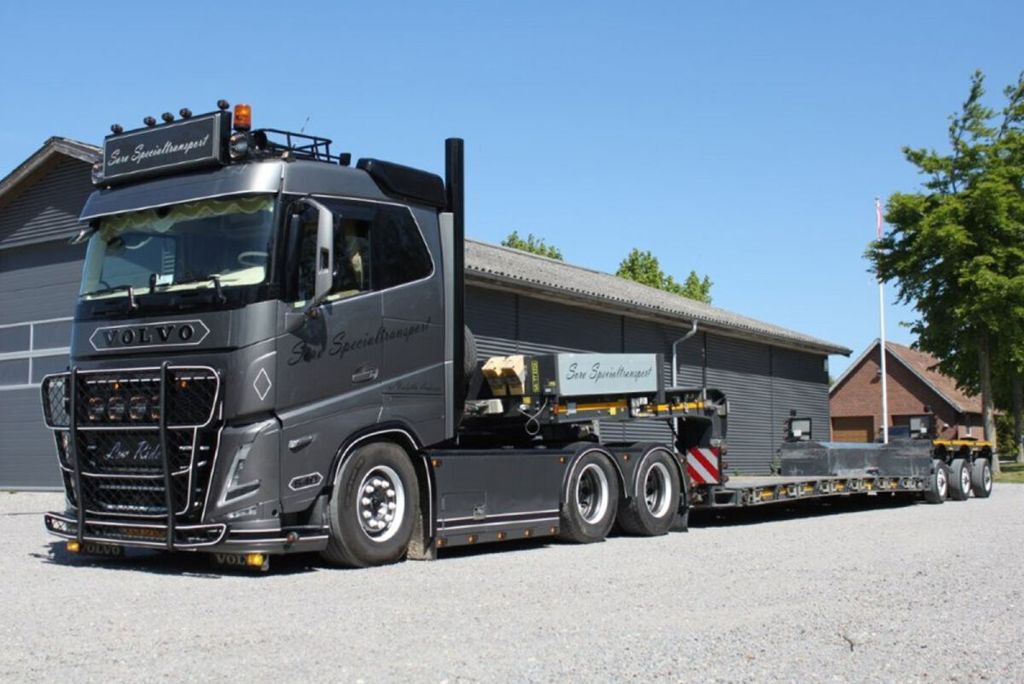 soro-specialtransport-volvo-fh5-sleeper