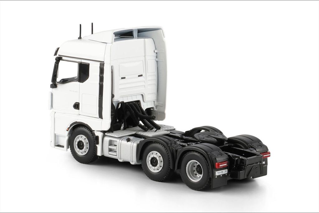 white-line-man-tgx-gm-6x2-twn-steer-axl (2)