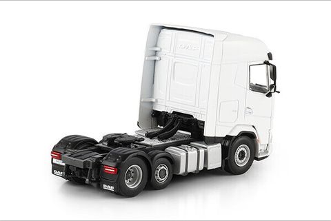 white-line-daf-xg-my25-6x2-midlift-axle (1)