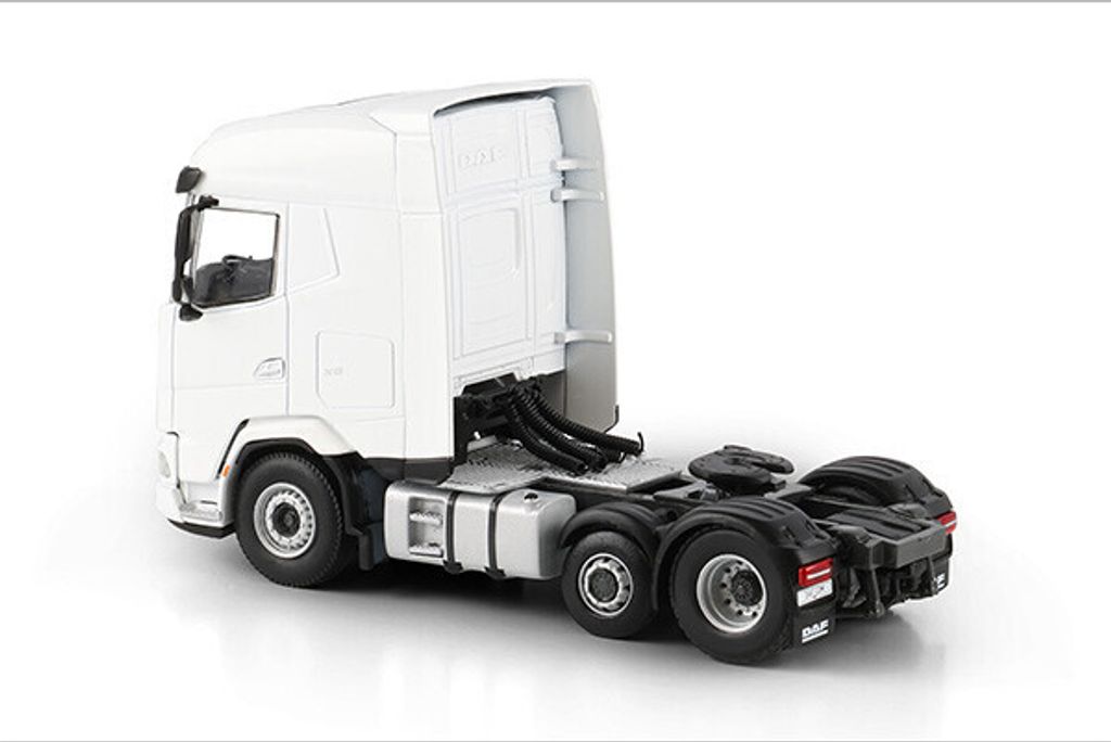 white-line-daf-xg-my25-6x2-midlift-axle (2)