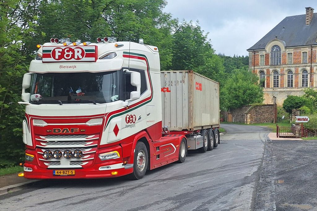 f-r-transport-daf-xg-my25-4x2-flex-con
