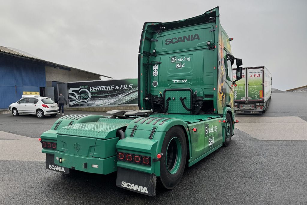 verbeke-breaking-bad-scania-r-highline (2)
