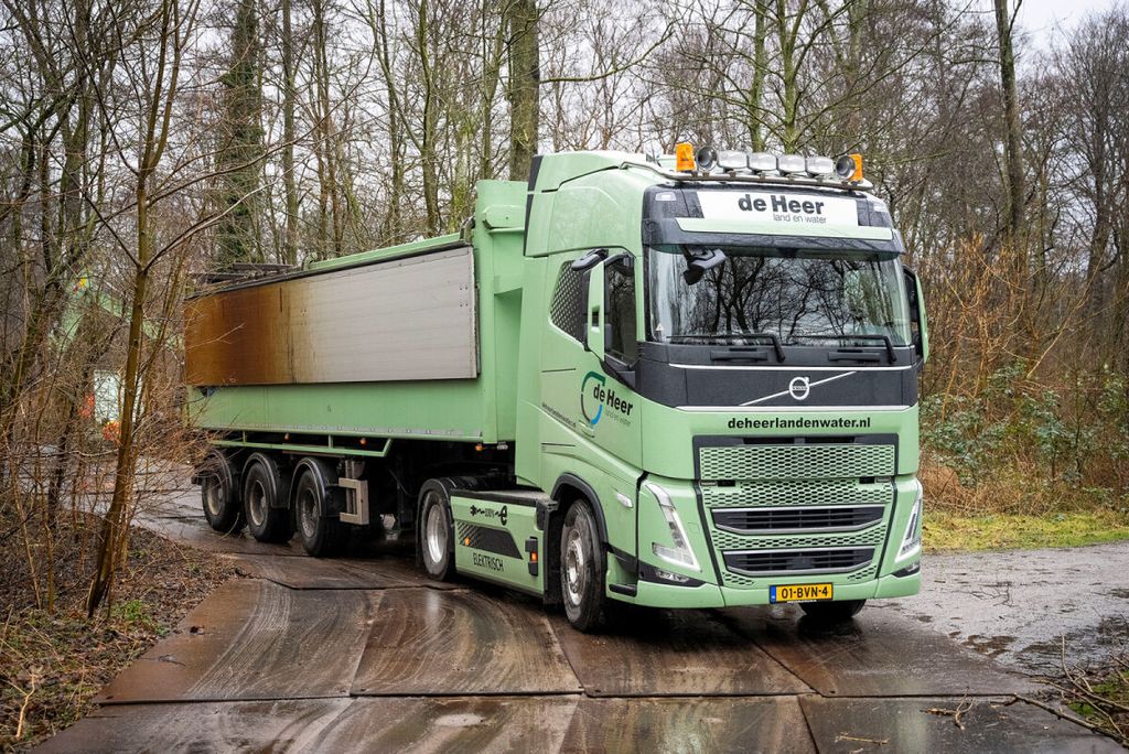de-heer-land-en-water-volvo-fh5-globetr