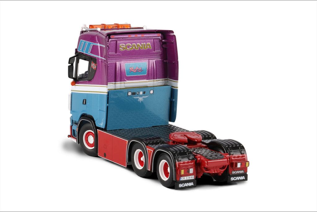 christoffer-fjeld-scania-s-highline-cs2 (1)