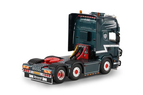 morten-skov-scania-4-series-topline-6x2 (1)