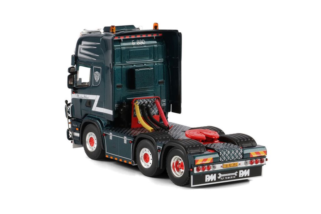 morten-skov-scania-4-series-topline-6x2 (2)