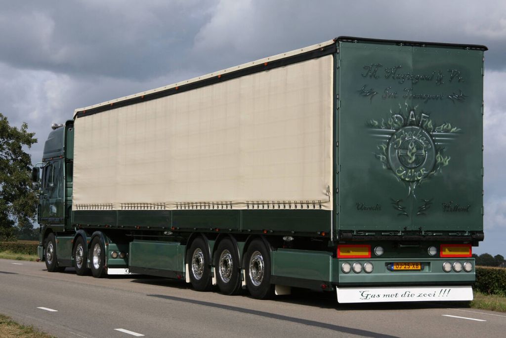 nagtegaal-daf-xf95-super-space-cab-6x2 (1)