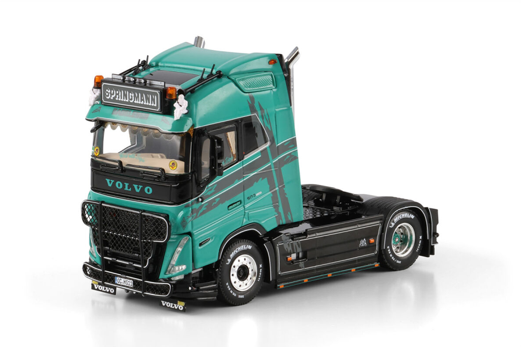 springmann-volvo-fh5-globetrotter-4x2-g_副本11