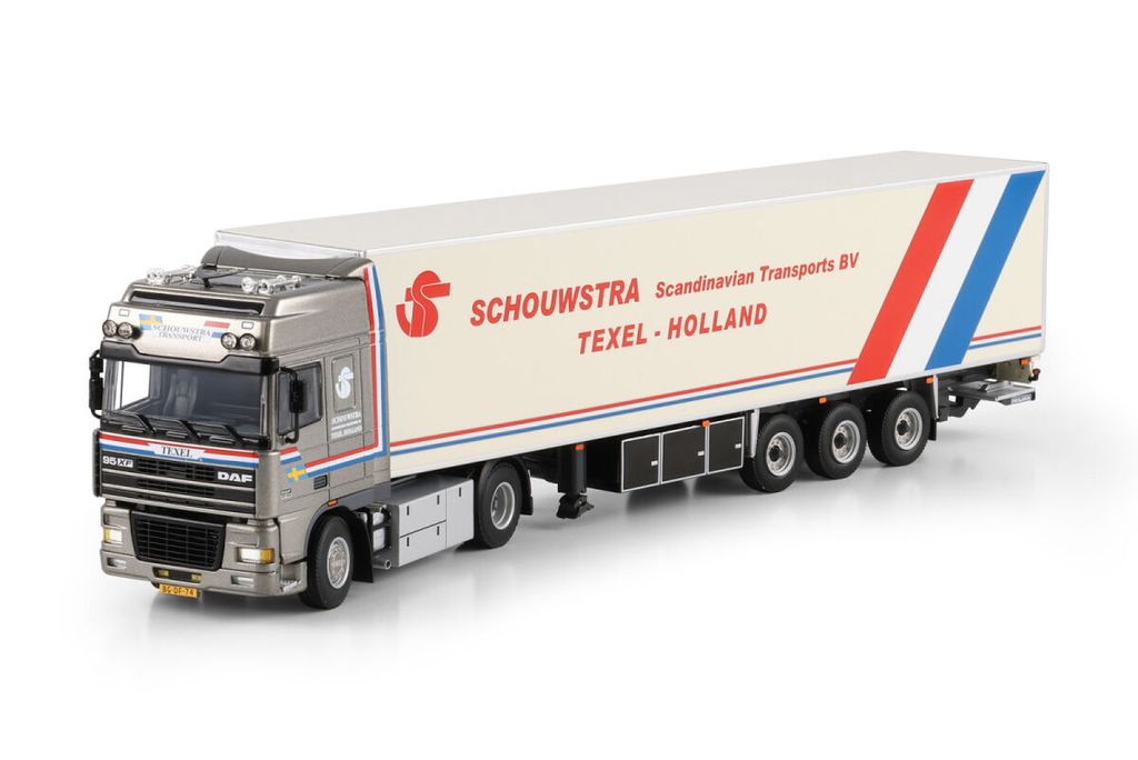 schouwstra-daf-95xf-super-space-cab-4x2 (4)