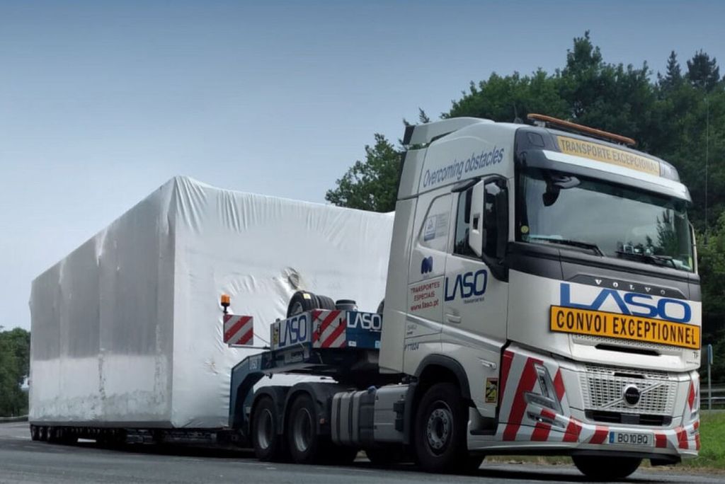laso-volvo-fh-aero-globetrotter-6x4-eur (4)