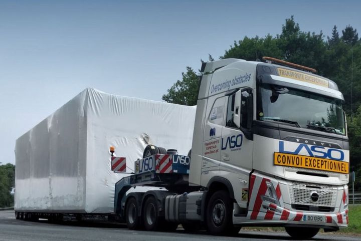 laso-volvo-fh-aero-globetrotter-6x4-eur (4)