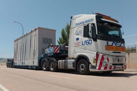 laso-volvo-fh-aero-globetrotter-6x4-eur (1)