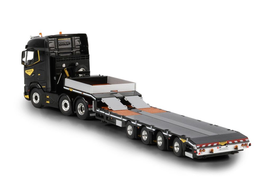 premium-line-daf-xg-my25-6x2-twin-steer (2)