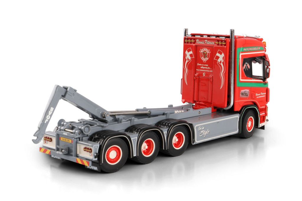 ronnie-petersen-scania-r-highline-cr20h (9)