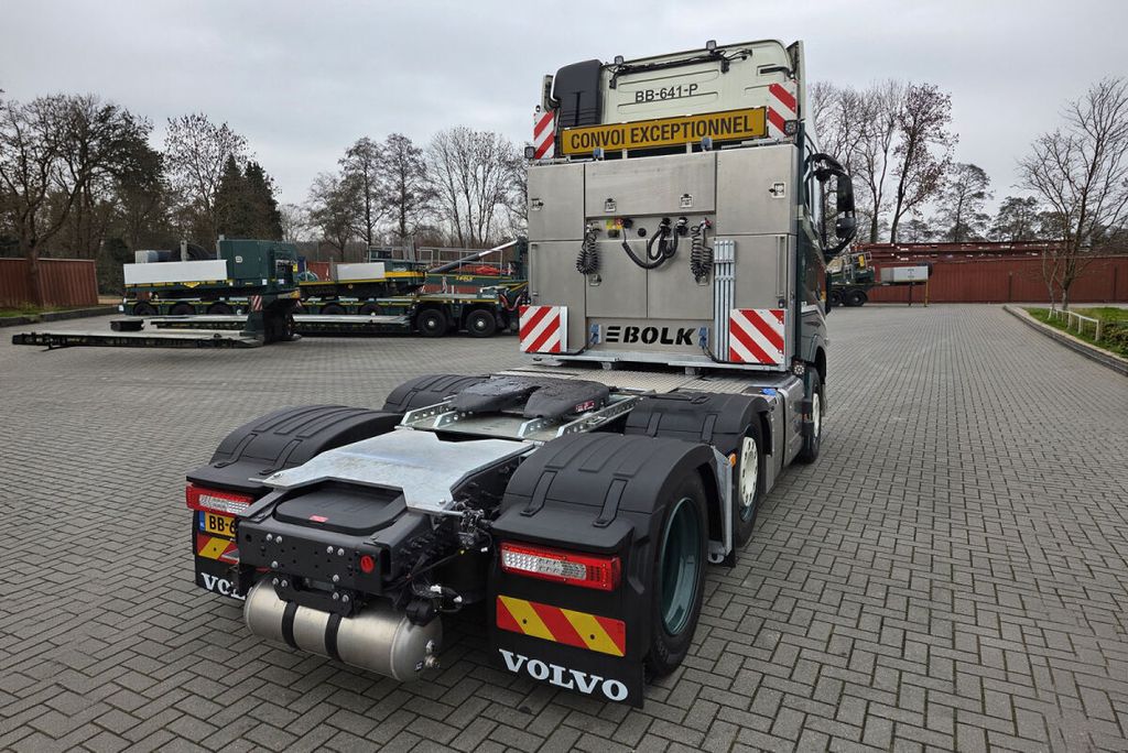 bolk-volvo-fh-aero-globetrotter-xl-6x2 (1)