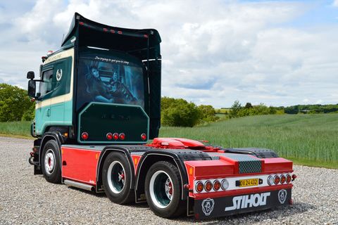 munkholm-scania-r6-flat-roof-6x2-tag-ax (1)