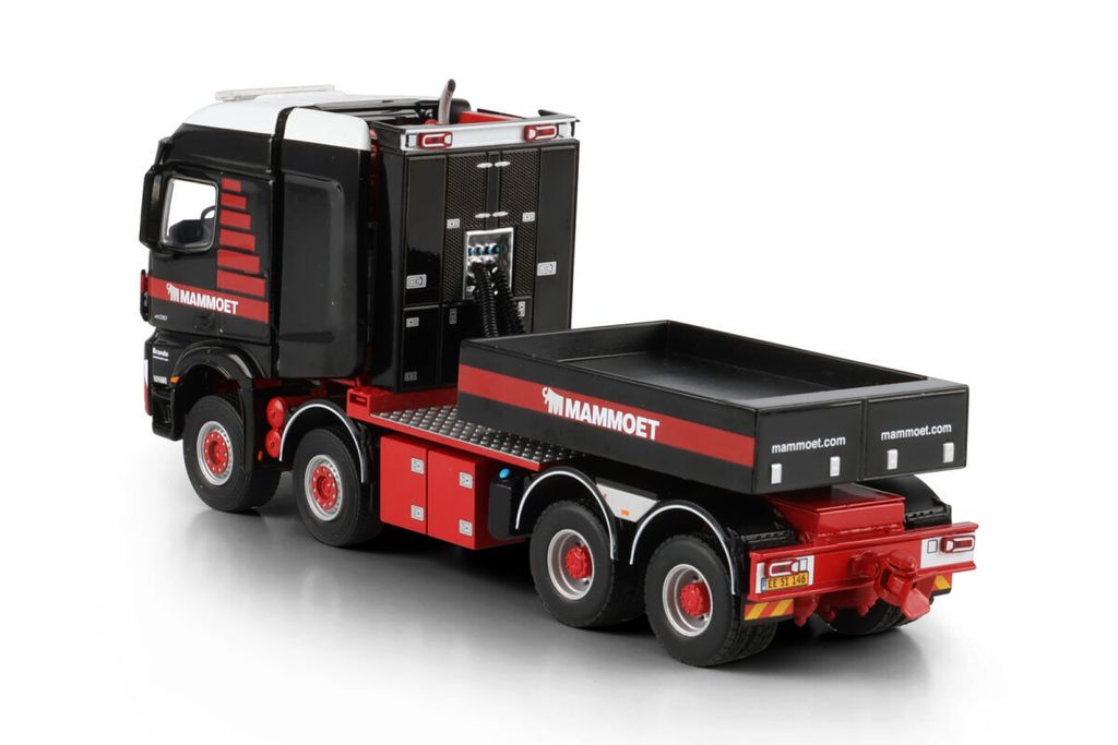 mammoet-merchandise-mercedes-benz-arocs (2)