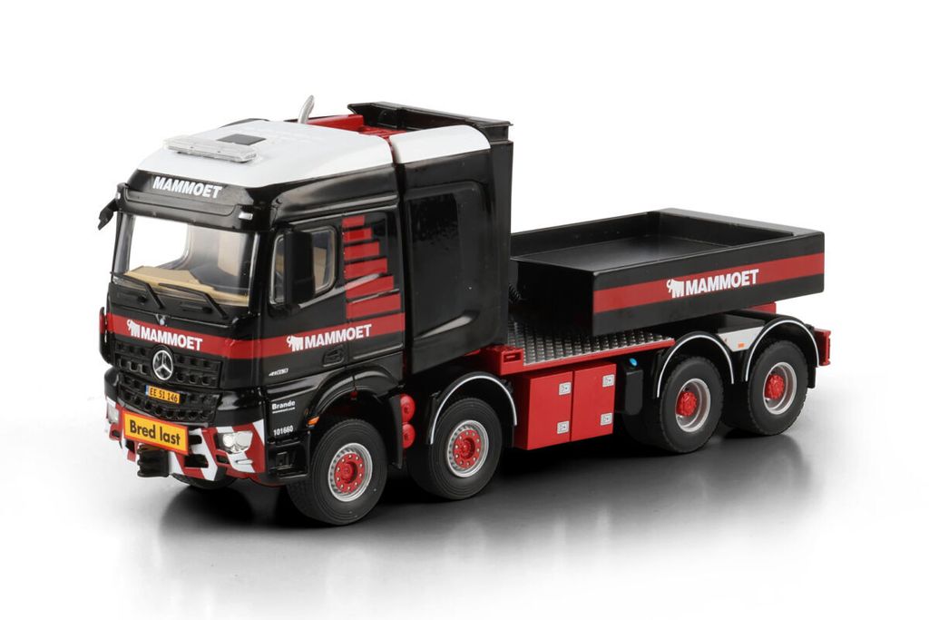mammoet-merchandise-mercedes-benz-arocs