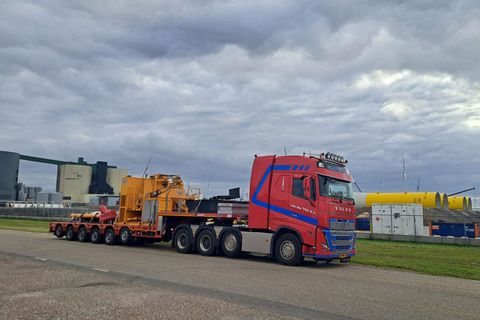 van-der-tol-volvo-fh5-globetrotter-8x4 (1)