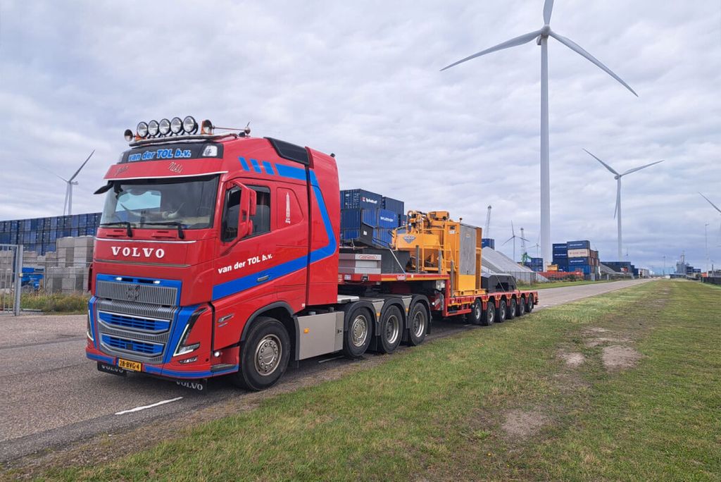 van-der-tol-volvo-fh5-globetrotter-8x4 (2)