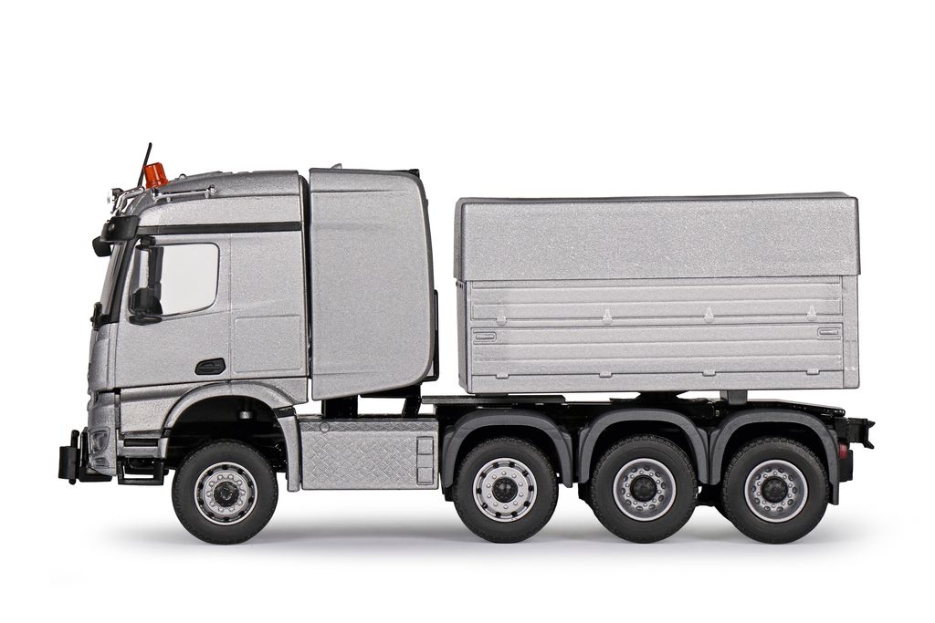 78001-11-MB-Schwerlastzugmaschine-Silber-Links