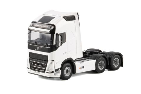 white-line-volvo-fh5-my2024-globetrotte-1