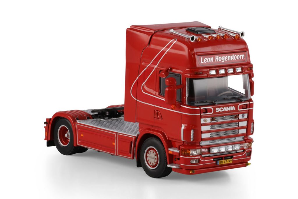 leon-hogendoorn-scania-4-series-topline (4)