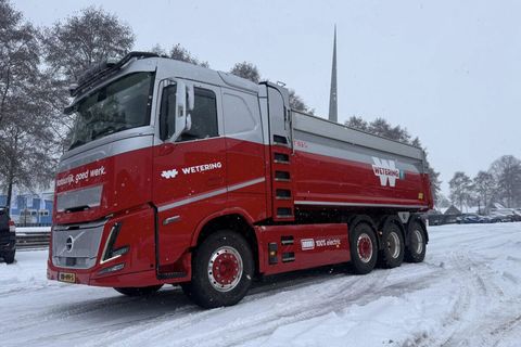 wetering-volvo-fh-aero-sleeper-cab-elec