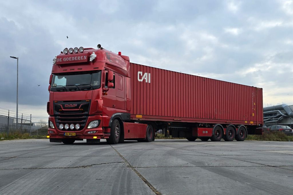 de-goederen-daf-xf-super-space-cab-my20 (1)