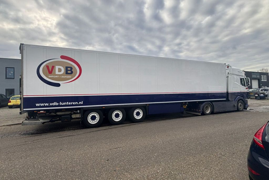 vdb-lunteren-daf-xg-my25-4x2-reefer-tr (1)