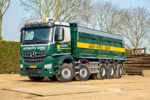 leenaerts-born-mercedes-benz-arocs-mp4-1