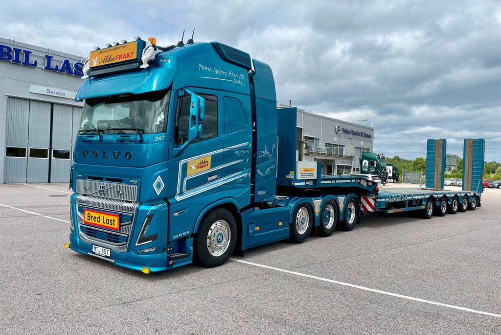 akka-frakt-volvo-fh5-globetrotter-xl-8x (4)